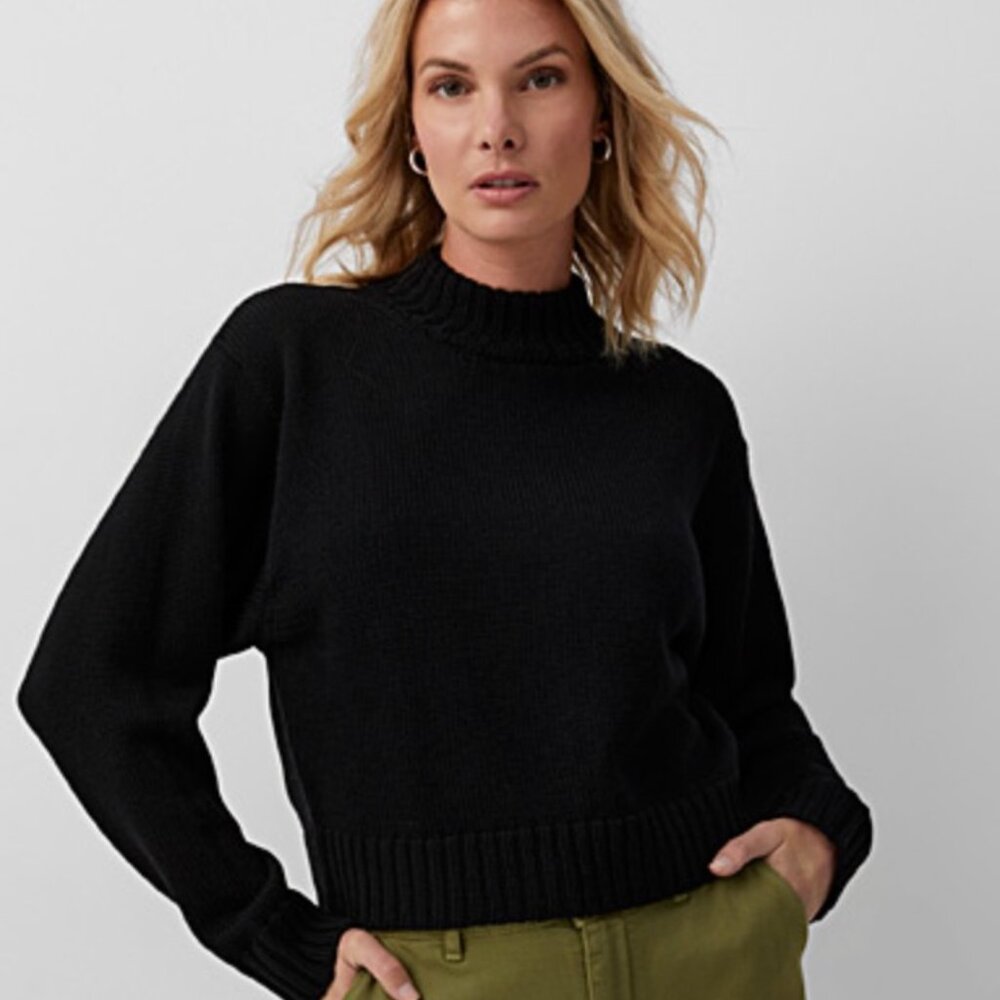 LIKE NEW - 100% Merino Crop Sweater - Made in Italy